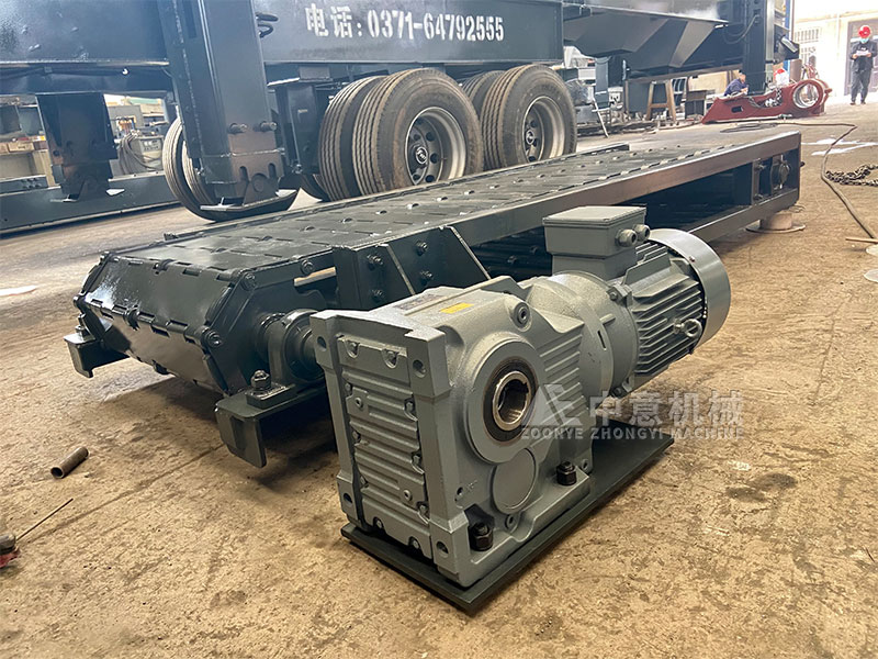 板鏈喂料機(jī)工廠實(shí)拍.jpg 板鏈喂料機(jī)工廠實(shí)拍.jpg